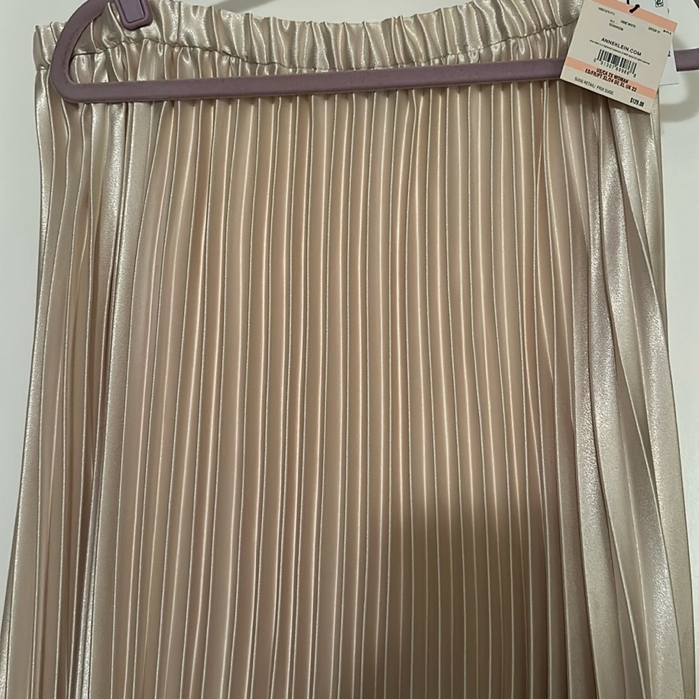ANNE KLEIN PULL-ON PLEATED A-LINE SKIRT, SIZE 2X.NWT